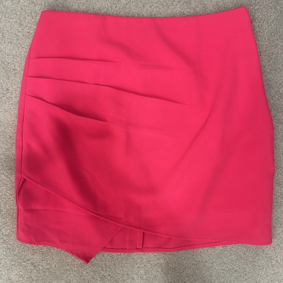 New NWT Superdown Valencia Mini Skirt in Hot Pink revolve asymmetrical highwaist - Picture 5 of 7